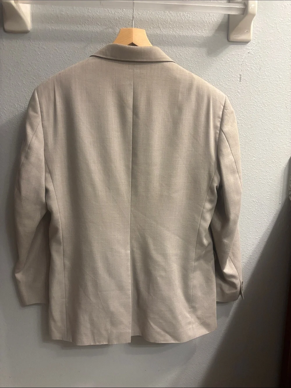 Haggar Light Beige Men's Two-Piece Suit